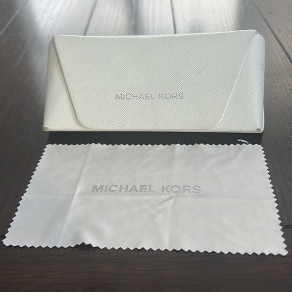 Authentic Michael Kors Sunglasses - Picture 5 of 5